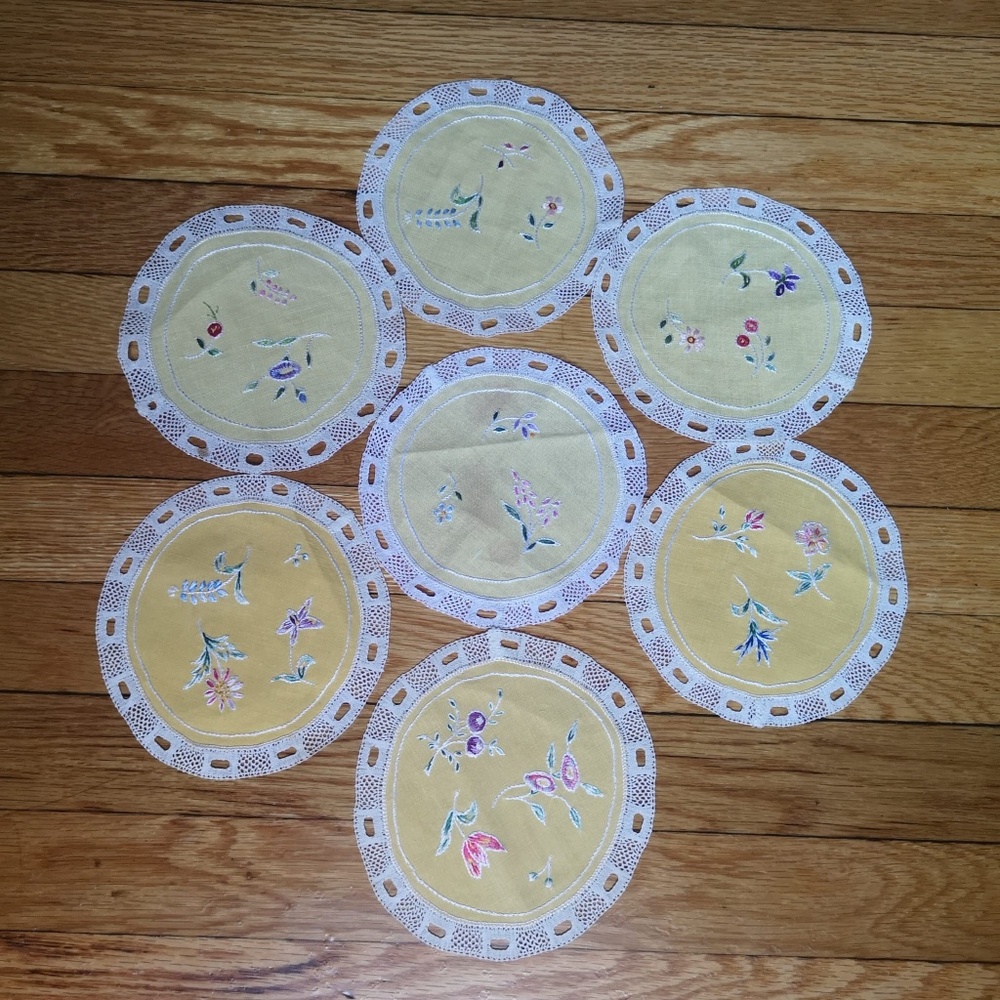 Lot of 7 Yellow French Doilies - Table Set